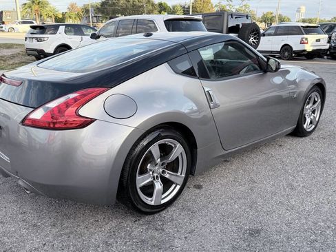 Used 2009 Nissan 370Z Touring image 6
