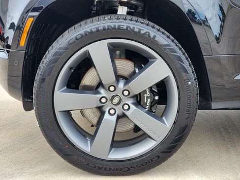 New 2025 Land Rover Defender 110 V8 image 12