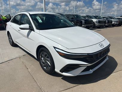 New 2026 Hyundai Elantra Hybrid
