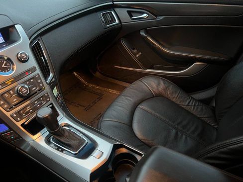 Used 2010 Cadillac CTS Sedan image 23