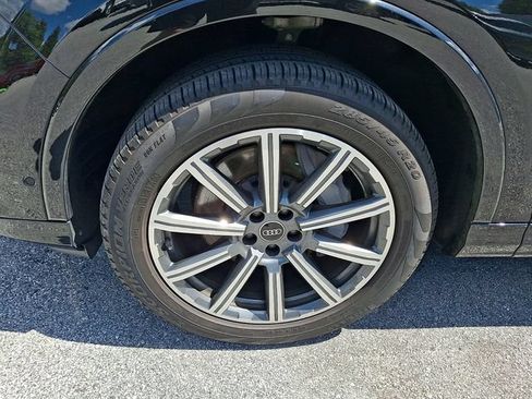 Used 2023 Audi Q7 2.0T Premium Plus w/ Premium Plus Package AWD/4WD image 3