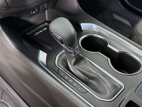 Used 2023 Chevrolet Traverse LT w/ LPO, Floor Liner Package image 16