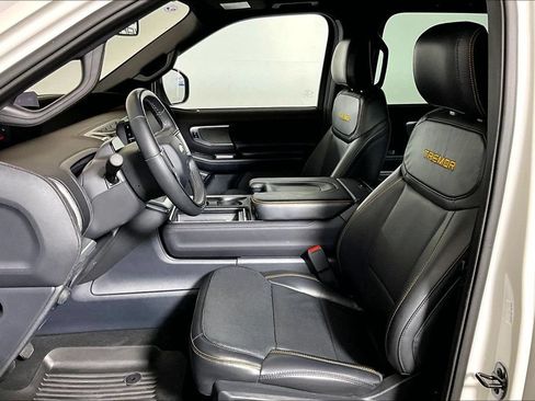 Used 2025 Ford Expedition Tremor AWD/4WD image 20