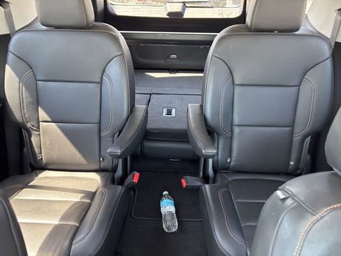 Used 2019 Chevrolet Traverse Premier w/ Redline Edition FWD image 36