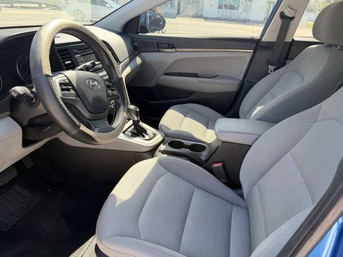 Used 2017 Hyundai Elantra SE FWD image 13