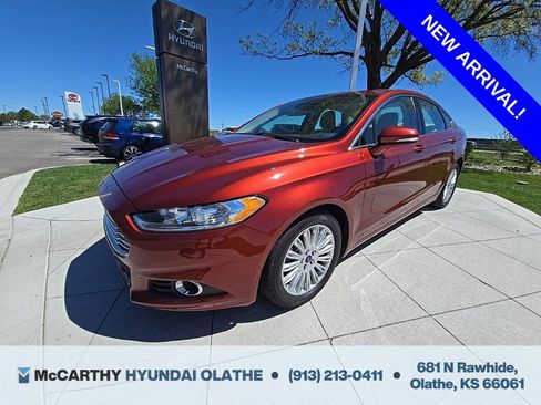 Used 2014 Ford Fusion SE w/ Equipment Group 502A FWD image 1