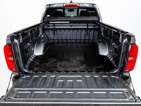 Used 2021 Chevrolet Colorado LT w/ LT Convenience Package AWD/4WD image 29