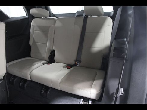 Used 2022 Chevrolet Traverse LS w/ LPO, Black Accent Package AWD/4WD image 19