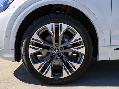 New 2026 Audi Q8 Premium Plus image 14