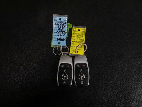 Used 2024 Mercedes-Benz GLS 450 4MATIC image 53