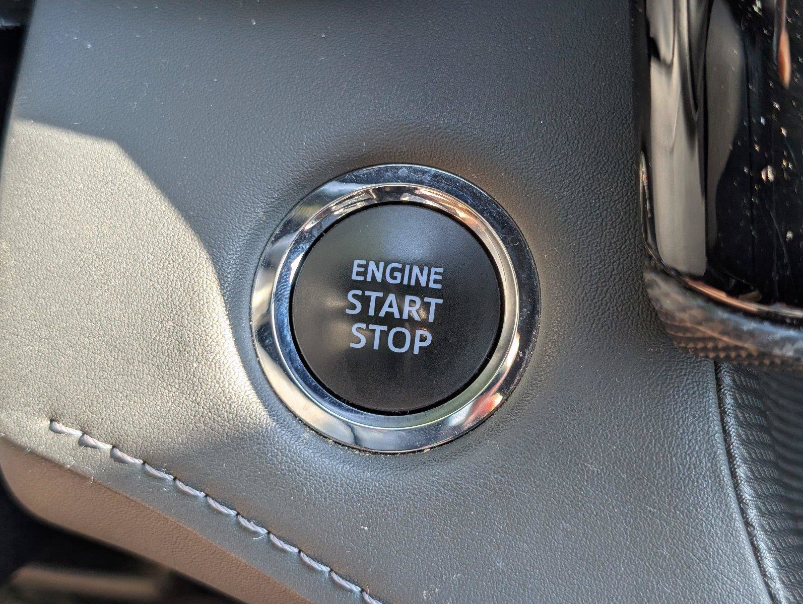 Used 2022 Toyota Highlander XSE FWD image 28