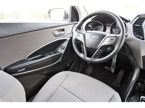 Used 2018 Hyundai Santa Fe Sport FWD image 11