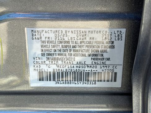 Used 2025 Nissan Sentra S image 23