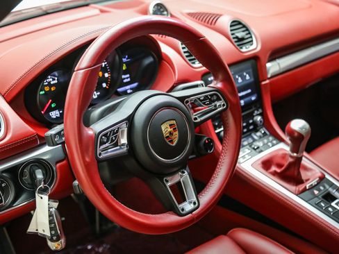 Certified 2024 Porsche 718 Boxster GTS RWD image 21