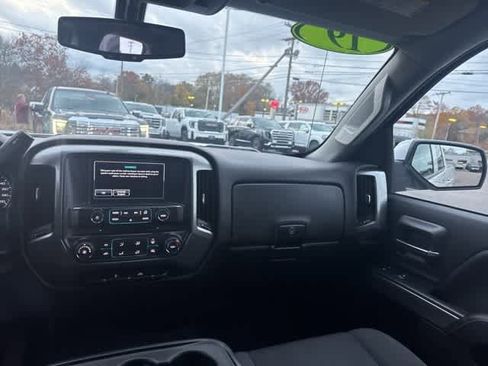 Used 2019 Chevrolet Silverado 1500 LT AWD/4WD image 14