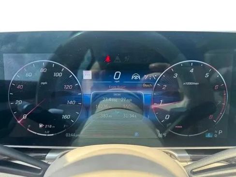 Used 2022 Mercedes-Benz S 500 4MATIC w/ 3D Technology Package image 26