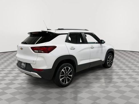Certified 2025 Chevrolet TrailBlazer LT AWD/4WD image 10