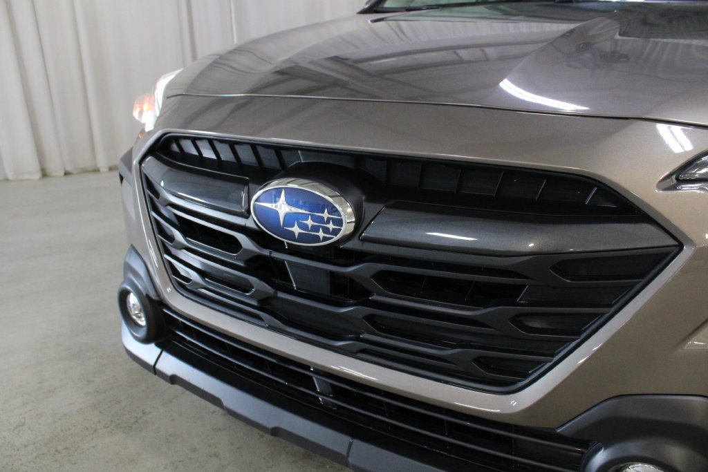 Used 2024 Subaru Outback Premium AWD/4WD image 34