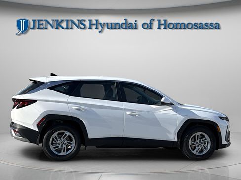 New 2026 Hyundai Tucson SE image 4