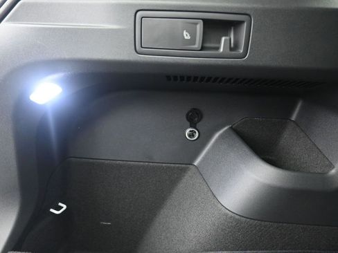 New 2026 Volkswagen Tiguan SE AWD/4WD image 25