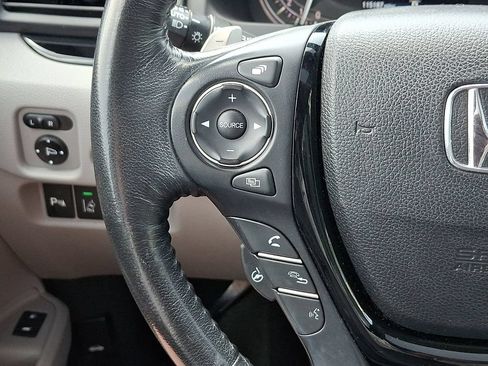 Used 2018 Honda Pilot Elite image 25