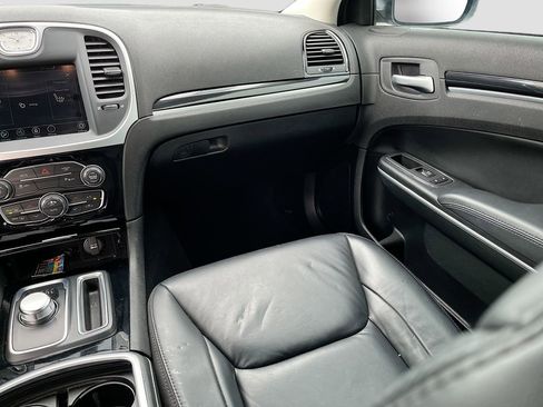 Used 2023 Chrysler 300 Touring L AWD/4WD image 23