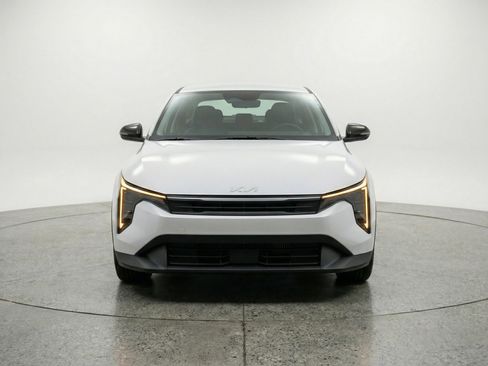 Used 2025 Kia K4 LXS image 2