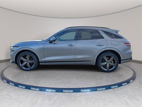 Used 2023 Genesis GV70 2.5T w/ Sport Prestige Package image 9