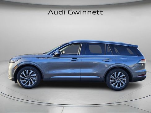 Used 2025 Lincoln Aviator 2WD w/ Equipment Group 101A image 3