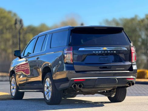 Used 2023 Chevrolet Suburban Premier AWD/4WD image 9