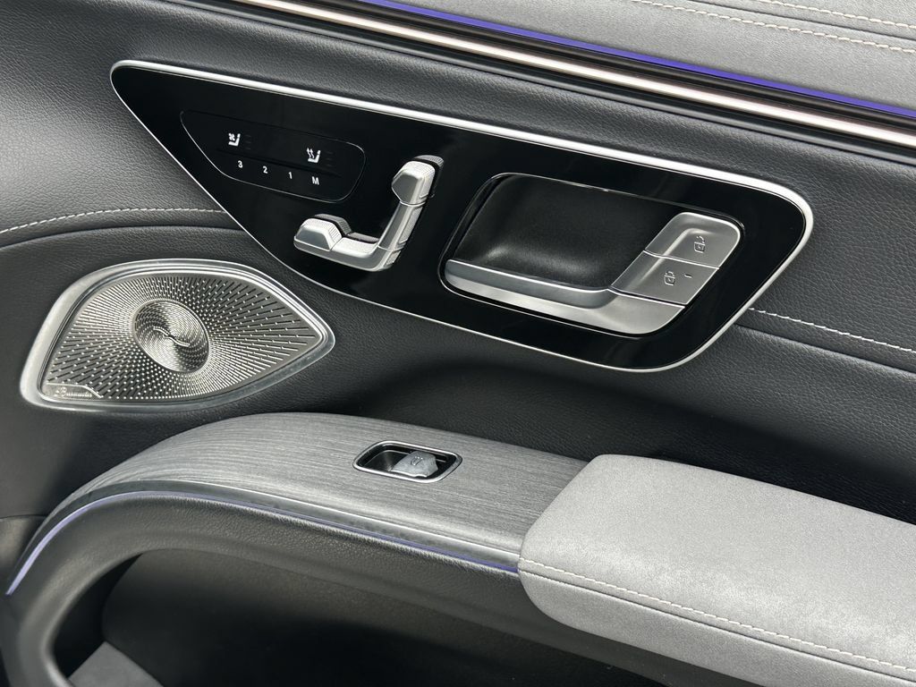 Certified 2023 Mercedes-Benz EQS 580 4MATIC SUV image 17