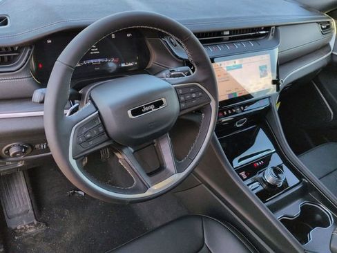 New 2026 Jeep Grand Cherokee Limited AWD/4WD image 11