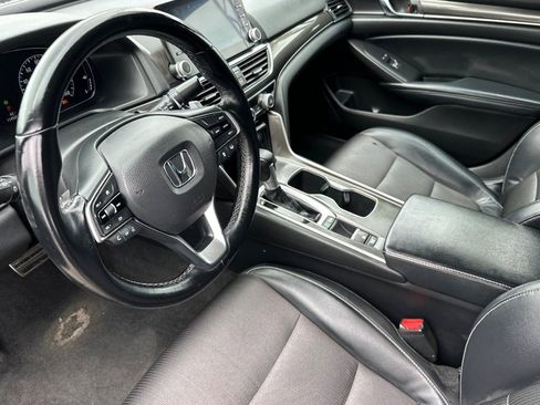 Used 2018 Honda Accord Sport image 10