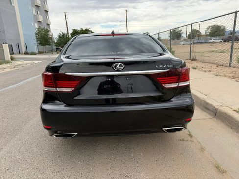 Used 2016 Lexus LS 460 RWD image 5