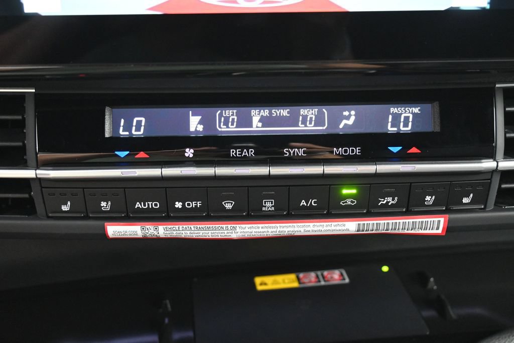 Used 2026 Toyota Sienna Limited AWD/4WD image 23