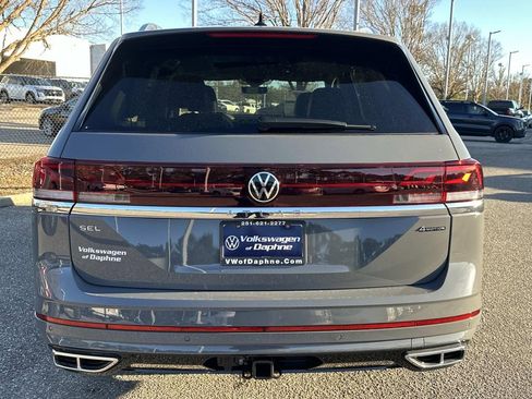 New 2026 Volkswagen Atlas SEL Premium R-Line image 3