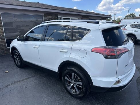 Used 2017 Toyota RAV4 XLE FWD image 11
