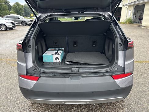 Used 2023 Chevrolet Bolt EUV Premier FWD image 7