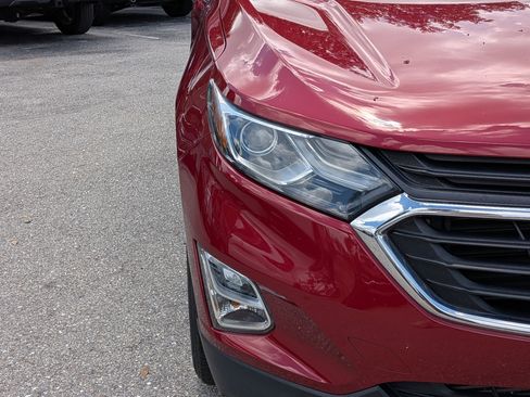 Used 2018 Chevrolet Equinox LT FWD image 9