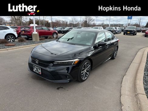 Certified 2024 Honda Civic Touring image 1