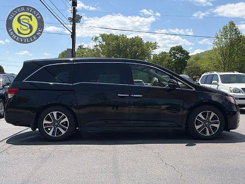 Used 2014 Honda Odyssey Touring image 7