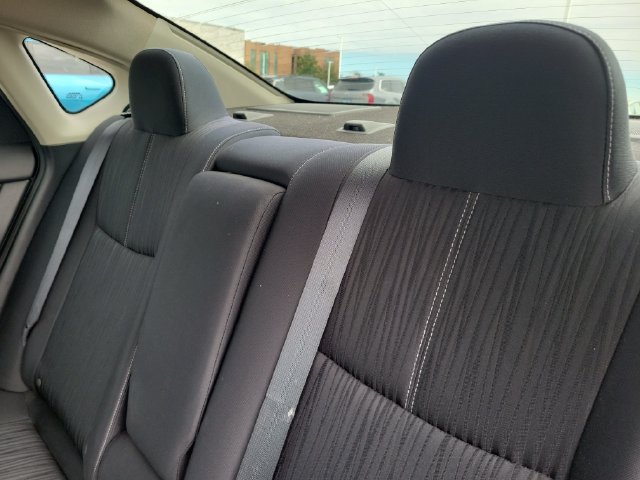 Used 2016 Nissan Sentra SV FWD image 11