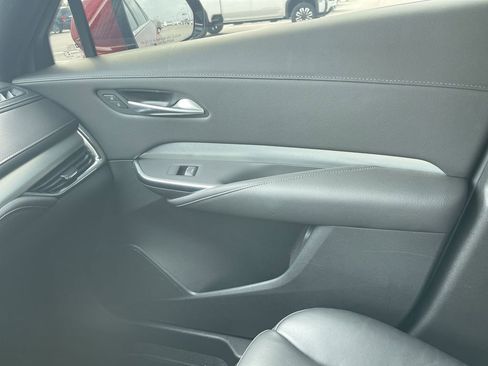 Used 2023 Cadillac XT4 Premium Luxury AWD/4WD image 32