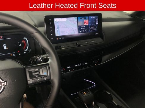Used 2026 Nissan Rogue SL AWD/4WD image 3