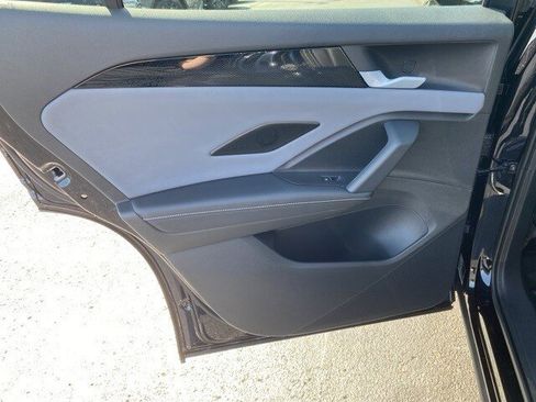 New 2025 Volkswagen Tiguan SE image 58