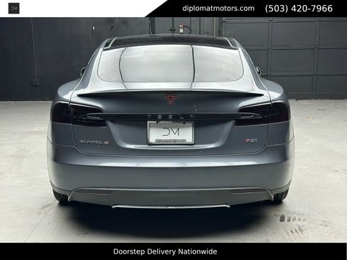 Used 2013 Tesla Model S Performance image 5
