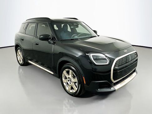 Used 2025 MINI Cooper Countryman SE image 3