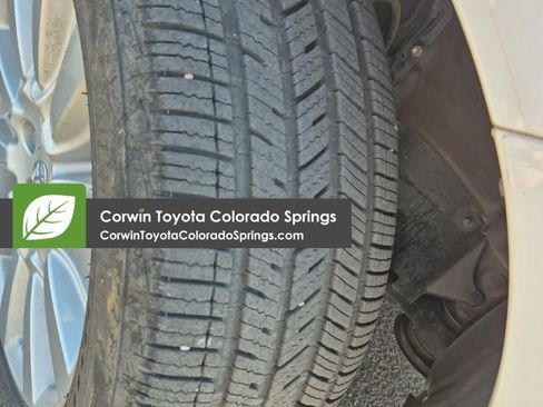 Used 2017 Toyota Sienna Limited image 8