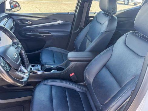 Used 2023 Chevrolet Bolt EUV LT w/ Convenience Package image 36