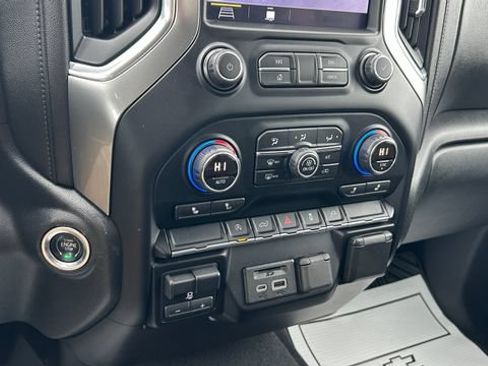 Certified 2019 Chevrolet Silverado 1500 LT w/ All-Star Edition AWD/4WD image 25